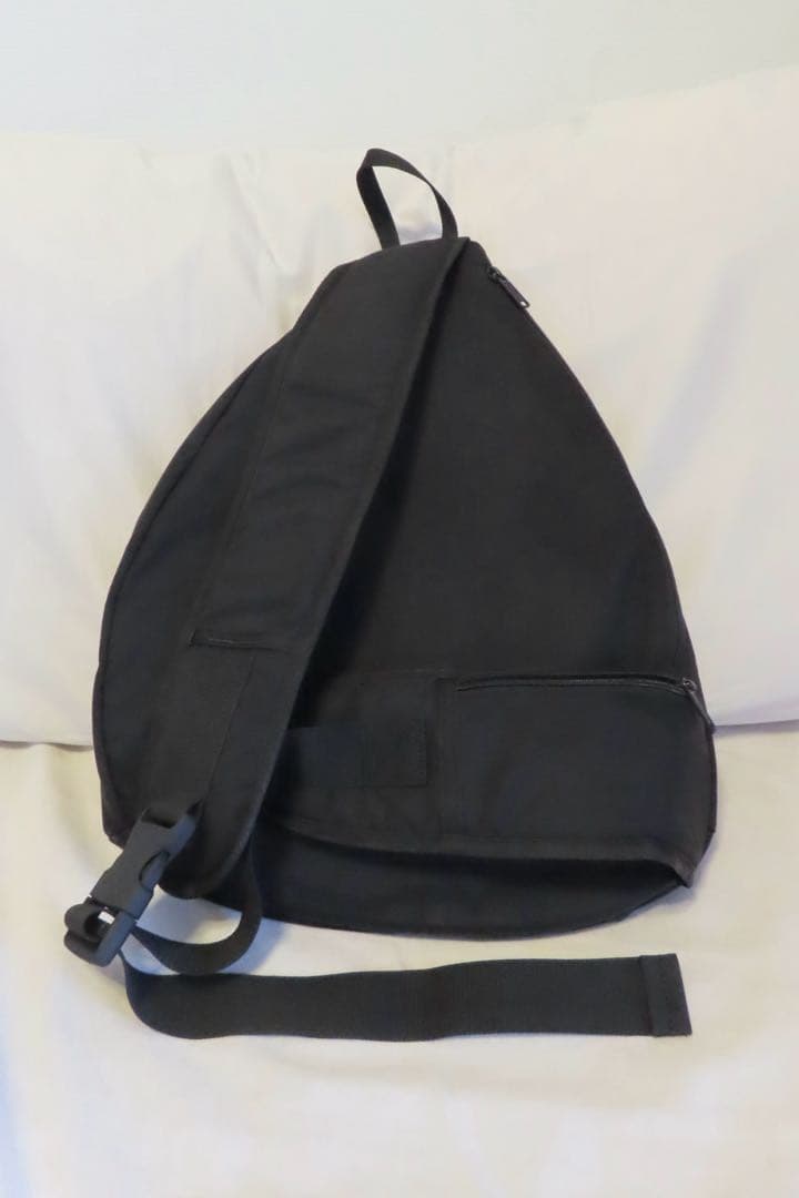 ユニバーサルオーバーオール　ボディバッグ　ワンショルダーバッグ　ブラック