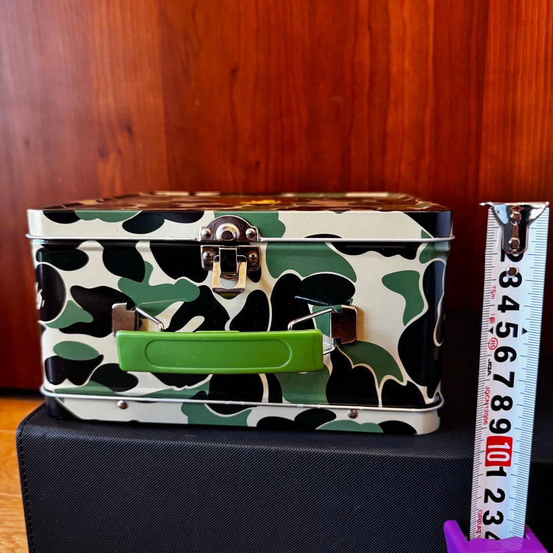 A Bathing Ape 迷彩メタルボックス　缶ケース