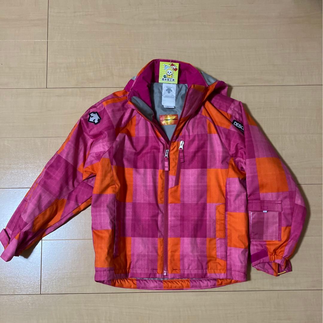 drymonさん専用　　 デサント　スキーウエアー サイズ140