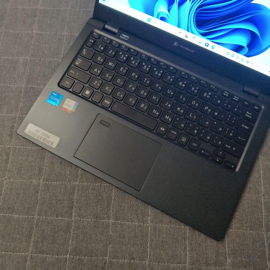 美品 Dynabook 超軽量 驚速 12世代i5 16GB 新品1TB 6