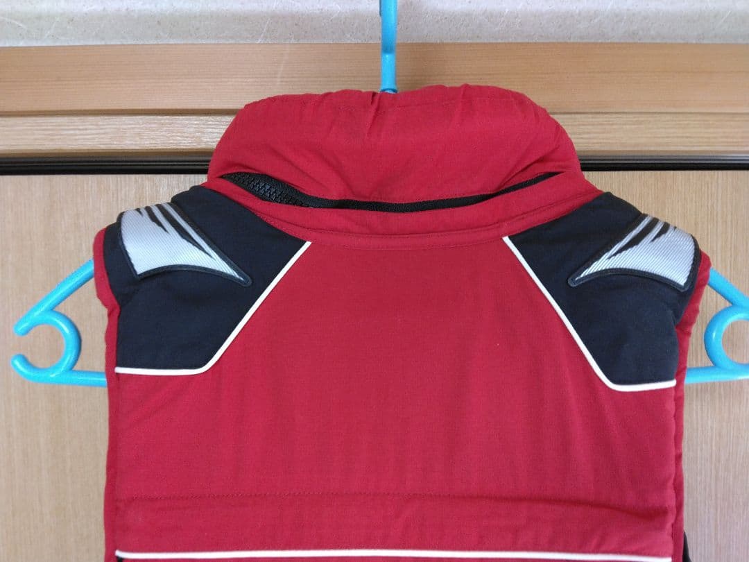 ダイワ　バリアテック枕付フロートベスト　レッド　L