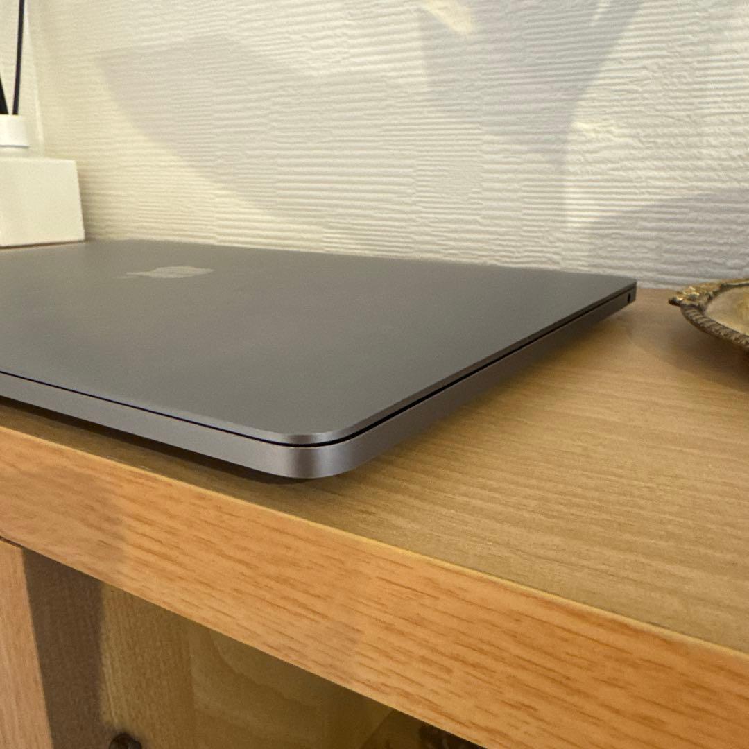 【美品】MacBook Pro 13 2020 Core i5 256gb