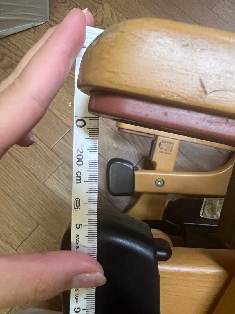 Combi 木製ベビーラック 安全ベルト付き