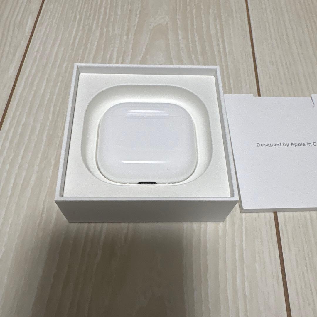AirPods4 ノイズキャンセリング搭載　美品