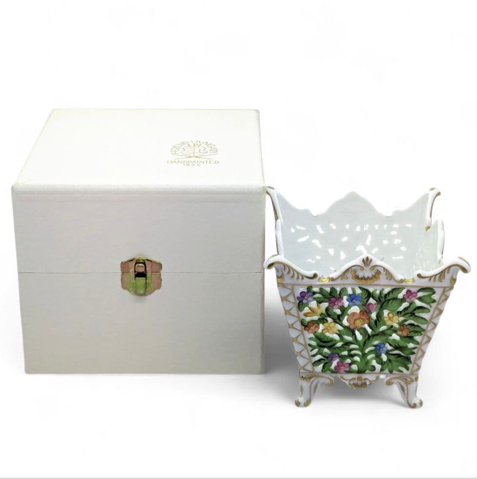 ケースつき ヘレンド 透かし彫り 鉢カバー 手描き 磁器製