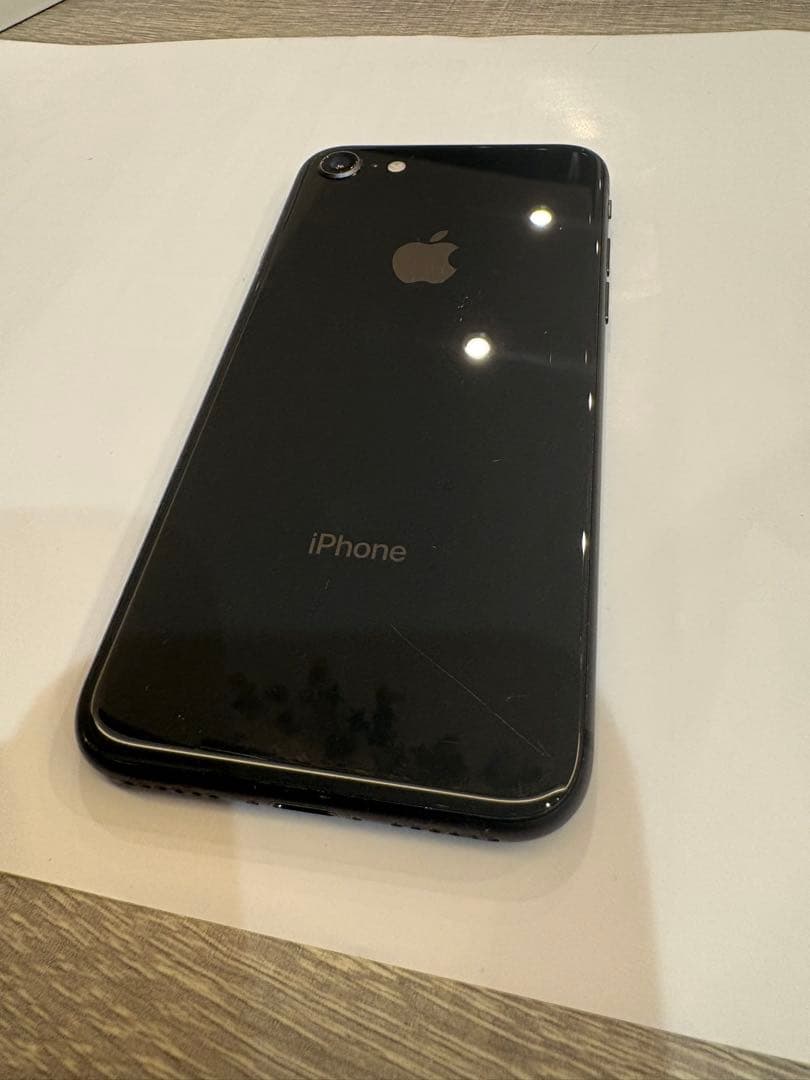 iPhone8 本体 バッテリー80%