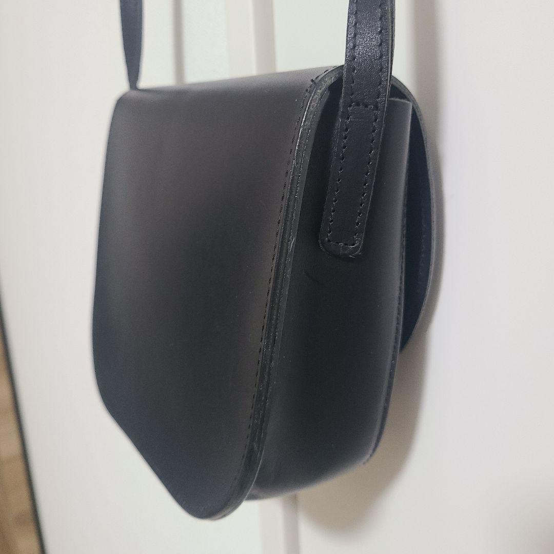 MIMI BERRY FEBE ミミベリー ショルダーバッグ 本革 ターンロック