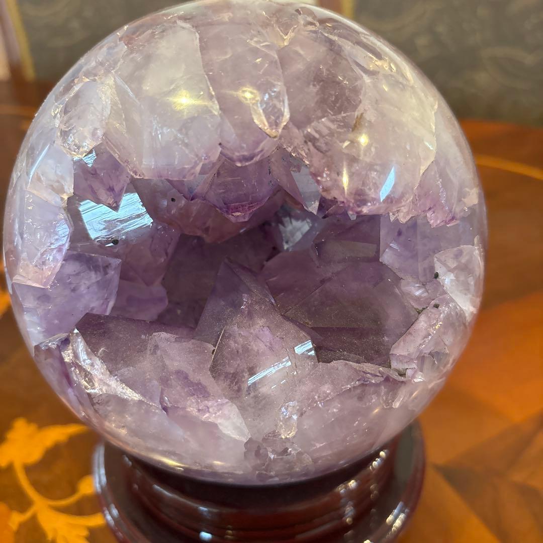 美品☆アメジスト☆大玉笑口☆回る台座付き