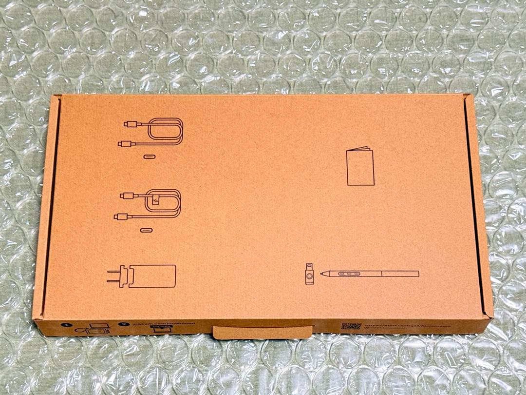 液晶タブレット Wacom Cintic 16 （2025年モデル）