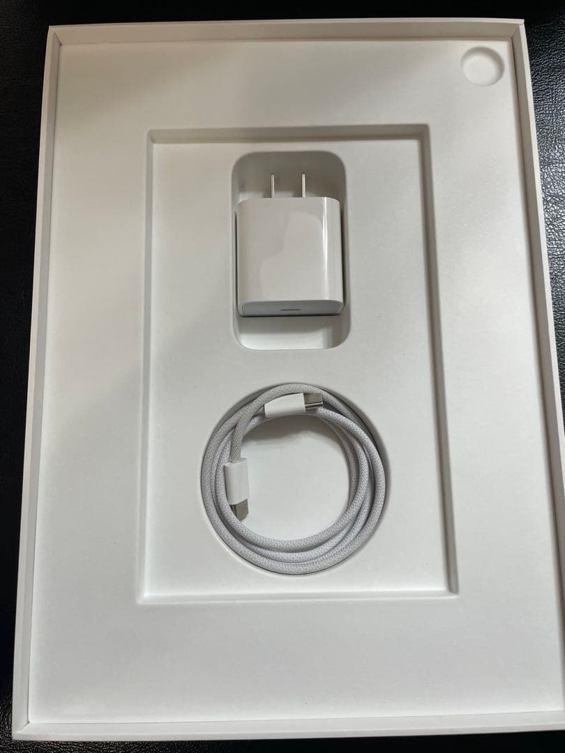 【美品】iPadAir第5世代 +Apple Pencil+ケース+フィルム付き