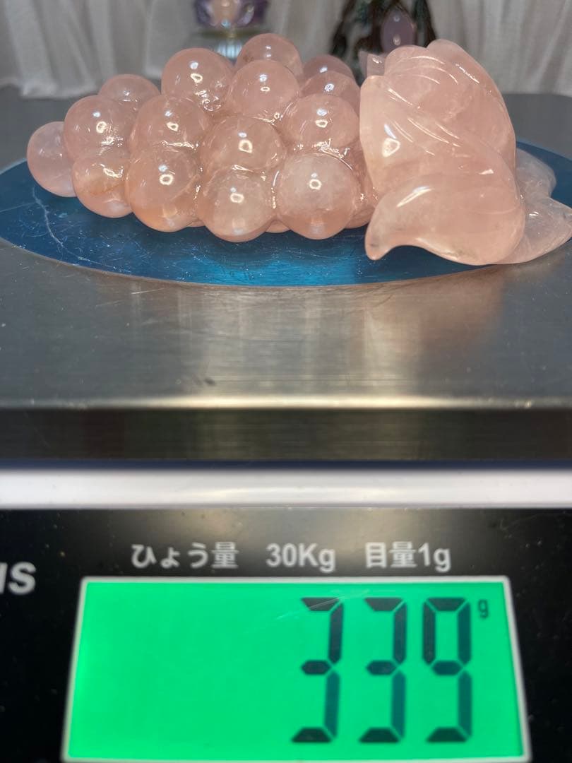 大きい　綺麗　高品質^_^ 天然石　水晶　ローズクォーツ　ぶどう手彫り置物原石