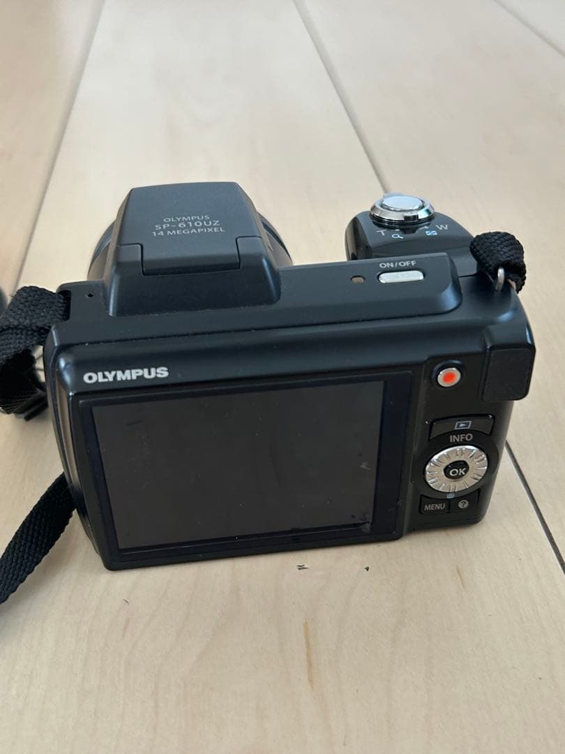オリンパスSP-610UZ　コンパクトカメラ動作確認済み
