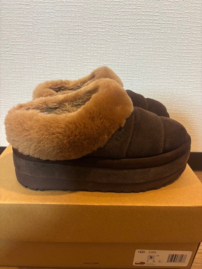ugg ダズリータ　ブラウン