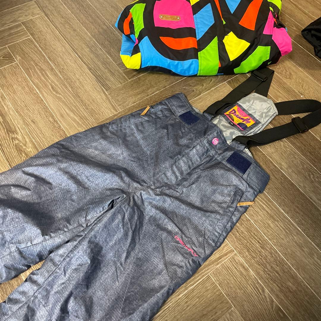 140cm　スキーウェア　スノーボードウェア　女の子