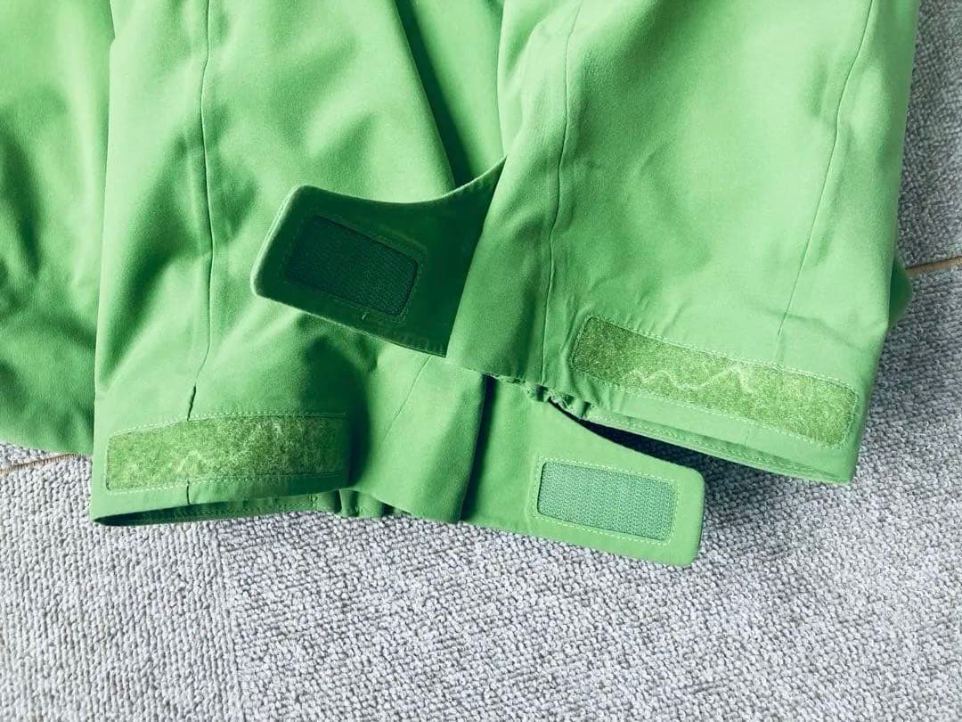 patagonia フード付きジャケット グリーン