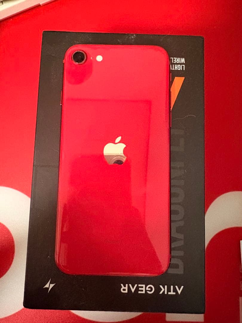 Apple iPhone SE (第2世代) 赤