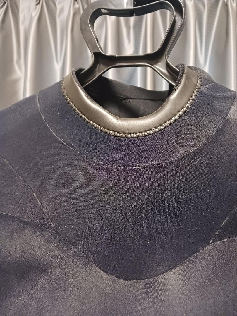 Breaker Out ロングスリーブスプリングウェットスーツ