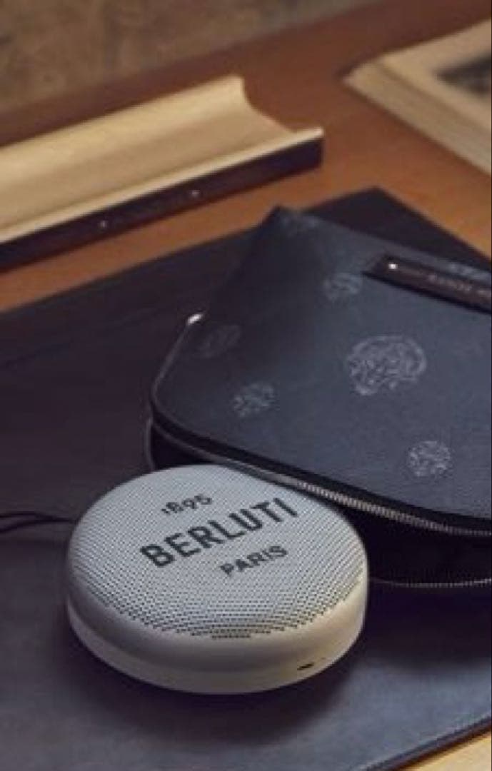 ベルルッティ バング&オルフセン Beosound A1 2nd Gen