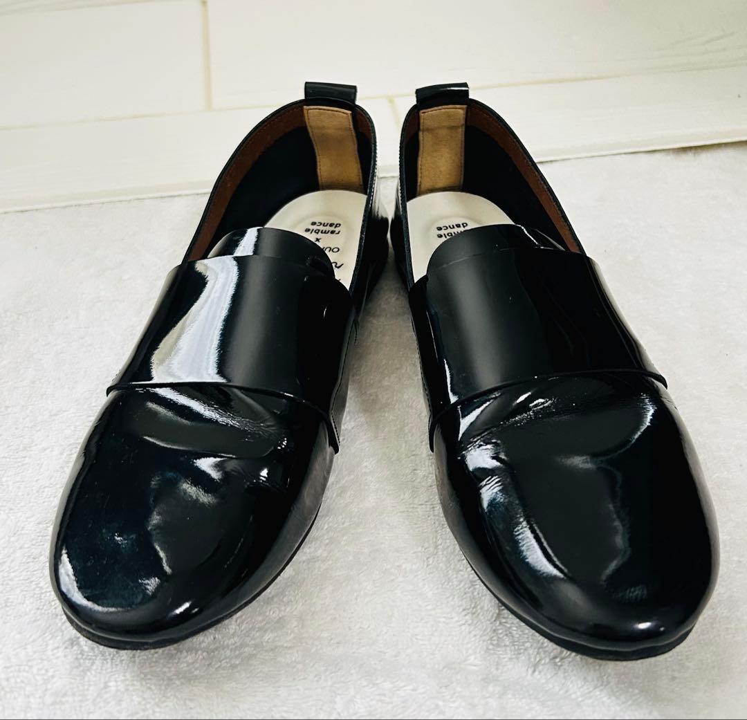 りんごりんご！OUR Emi ランブルダンス レザー スリッポン