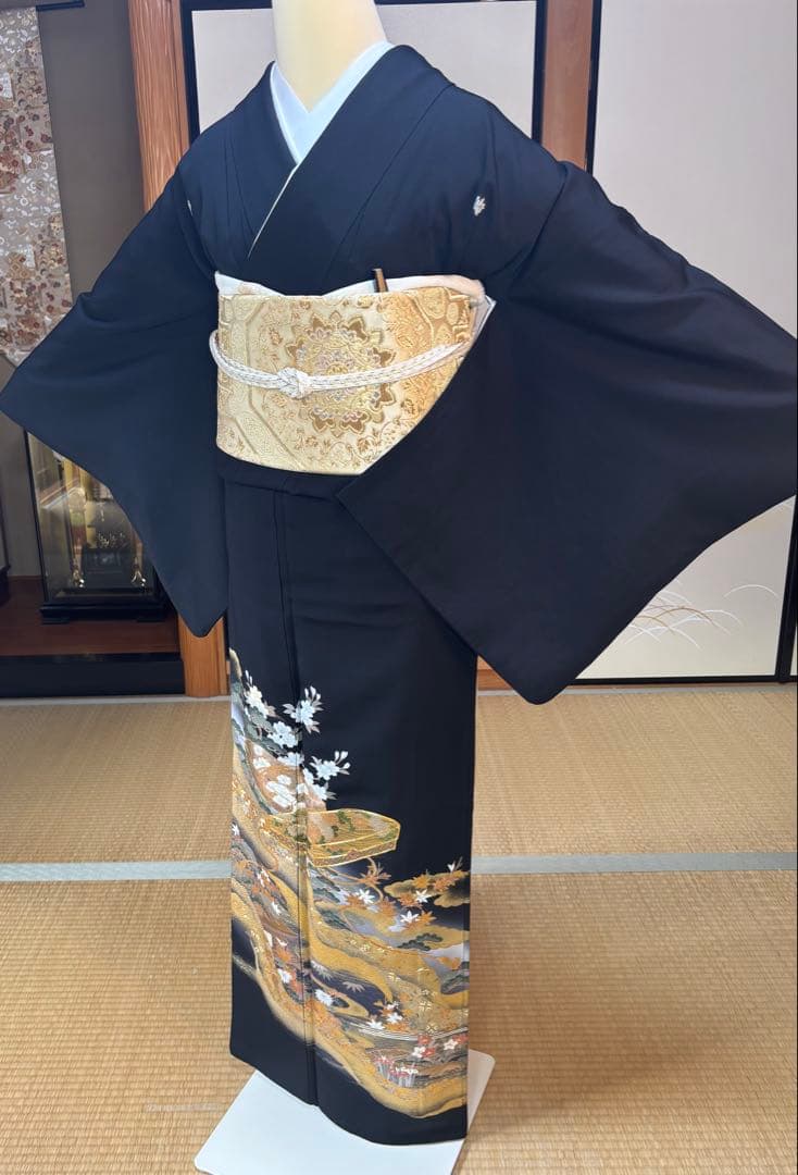 正絹豪華作家物黒留袖6点フルセット 留袖　袋帯　帯締め帯揚げ　長襦袢　末広