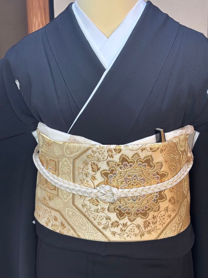 正絹豪華作家物黒留袖6点フルセット 留袖　袋帯　帯締め帯揚げ　長襦袢　末広