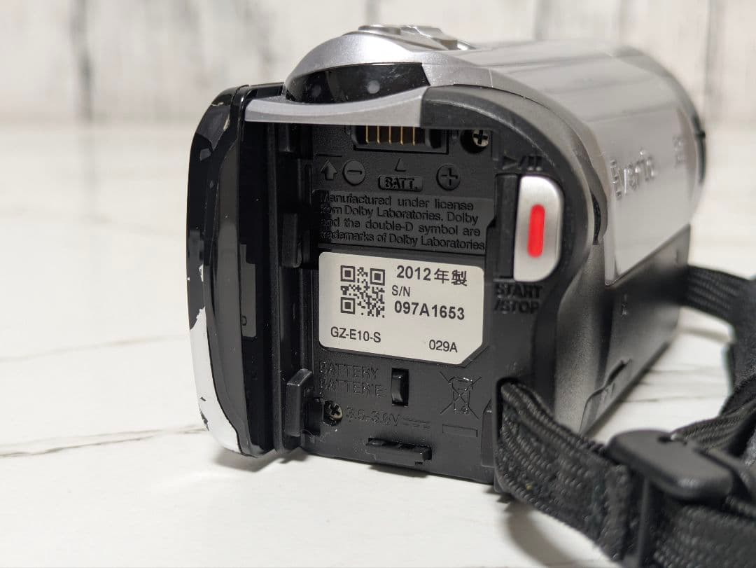 JVC　GZ-E10