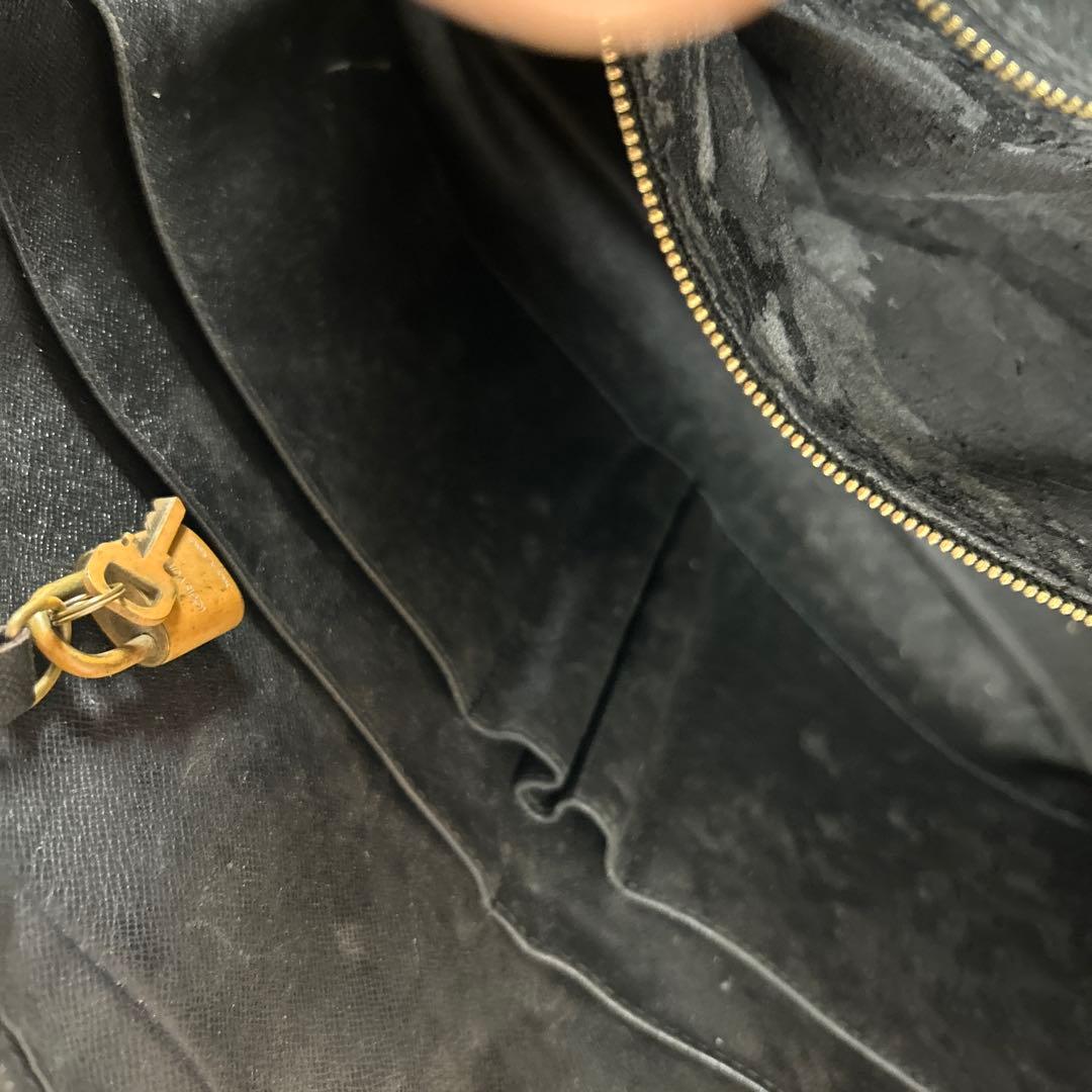 Louis Vuitton エピレザー ビジネスバッグ ブラック