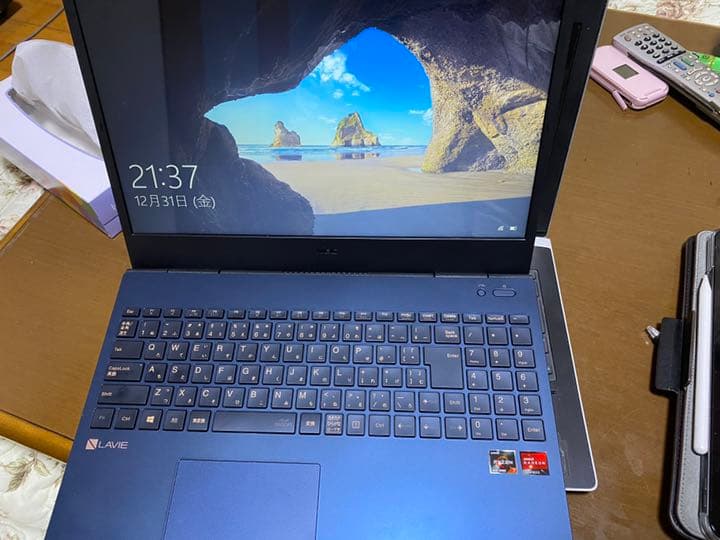 スマホ・タブレット・パソコン NEC PC-HM750PAW