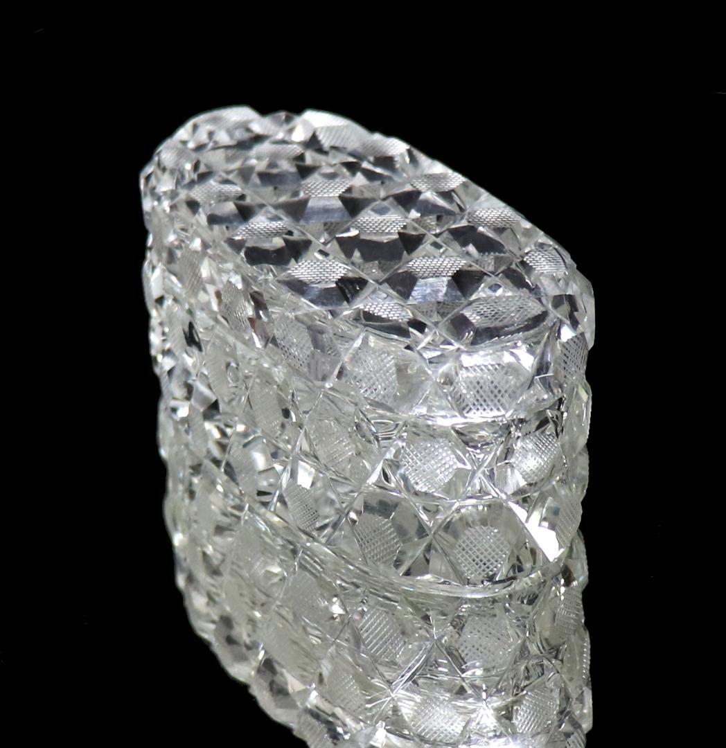 オールド・バカラ 珍品オーバル型切子蓋物 ダイヤモンドカット×格子柄 ディアマン