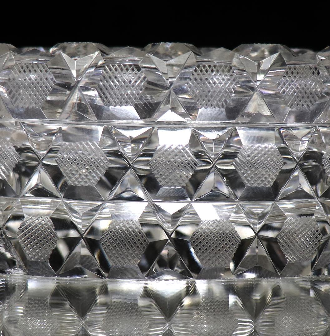 オールド・バカラ 珍品オーバル型切子蓋物 ダイヤモンドカット×格子柄 ディアマン