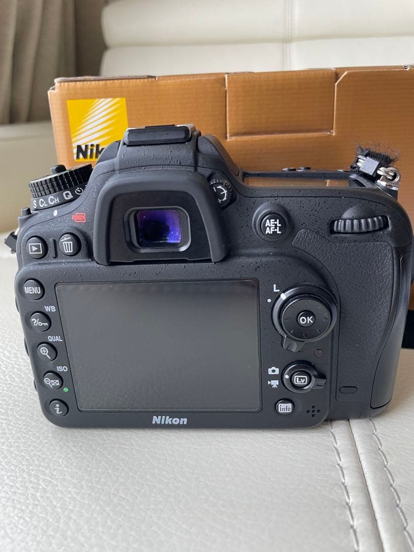 美品！ニコン Nikon D7200 ボディ デジタル一眼レフカメラ 元箱付
