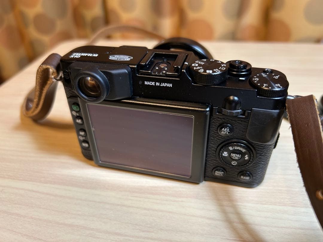【Tsukiさま専用】FUJIFILM X10 付属品が多数