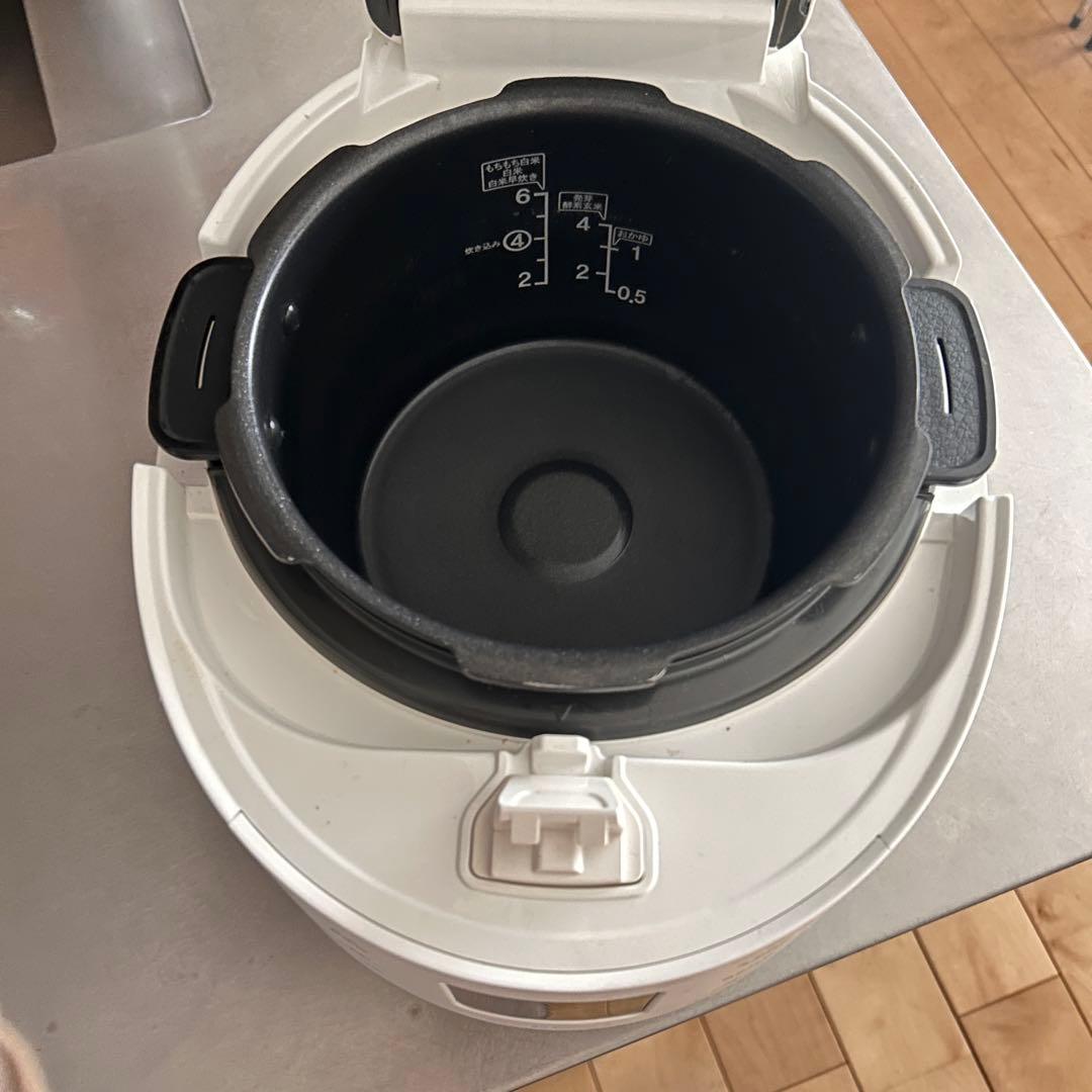 CUCKOO 電気圧力鍋 ホワイト