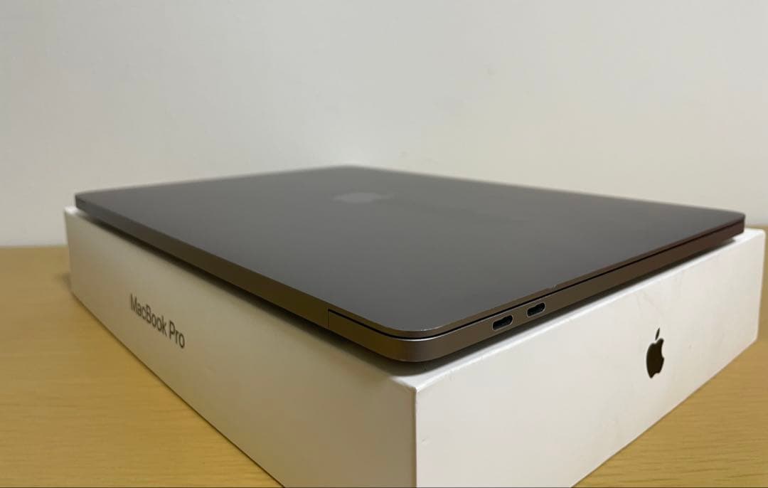 『美品』 MacBook Pro 2020 バッテリー良い