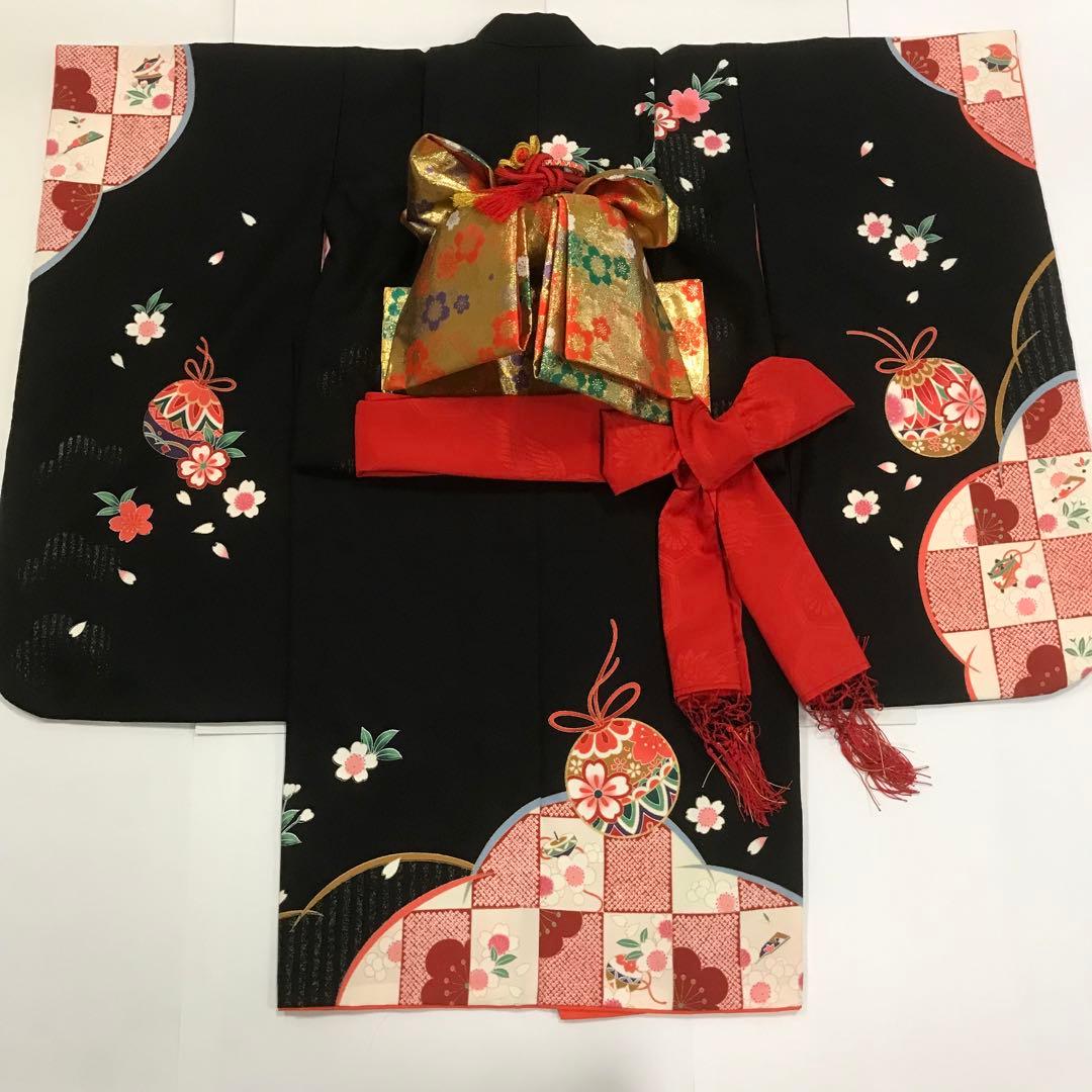 七五三　7歳女の子　着物セット　黑地に手毬と桜　市松　金刺繍