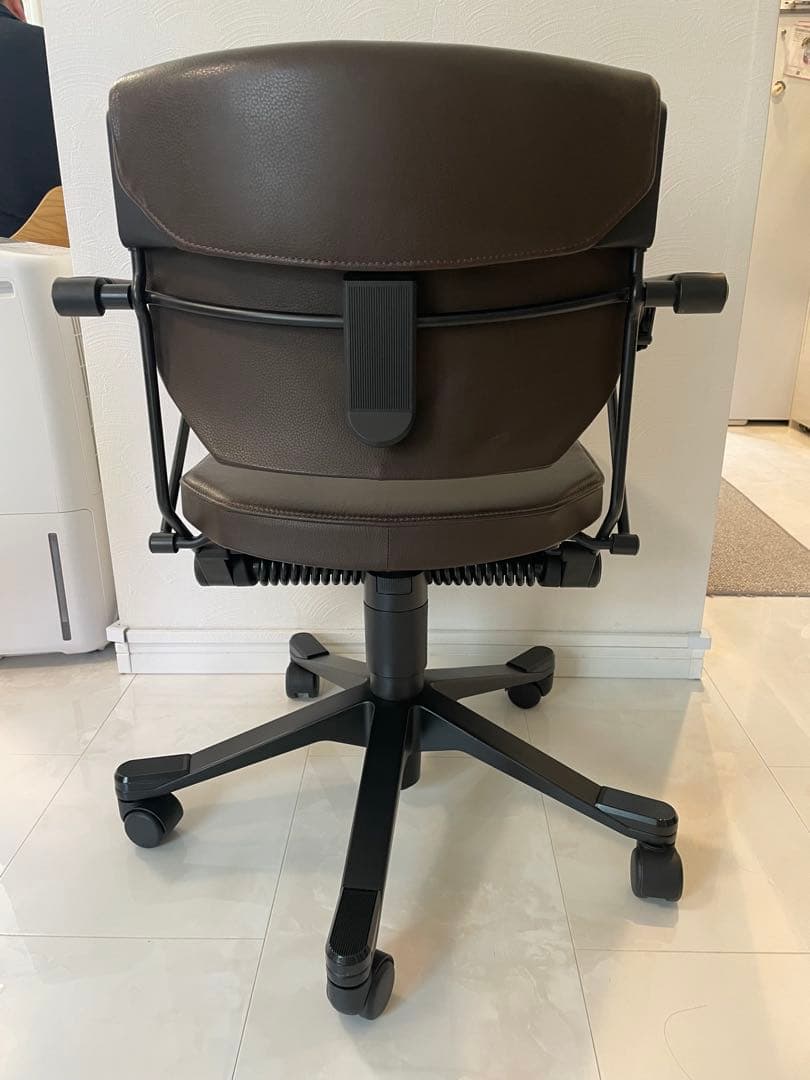 ジロフレックス giroflex 33 ローバック肘付き/革張り ダークブラウン