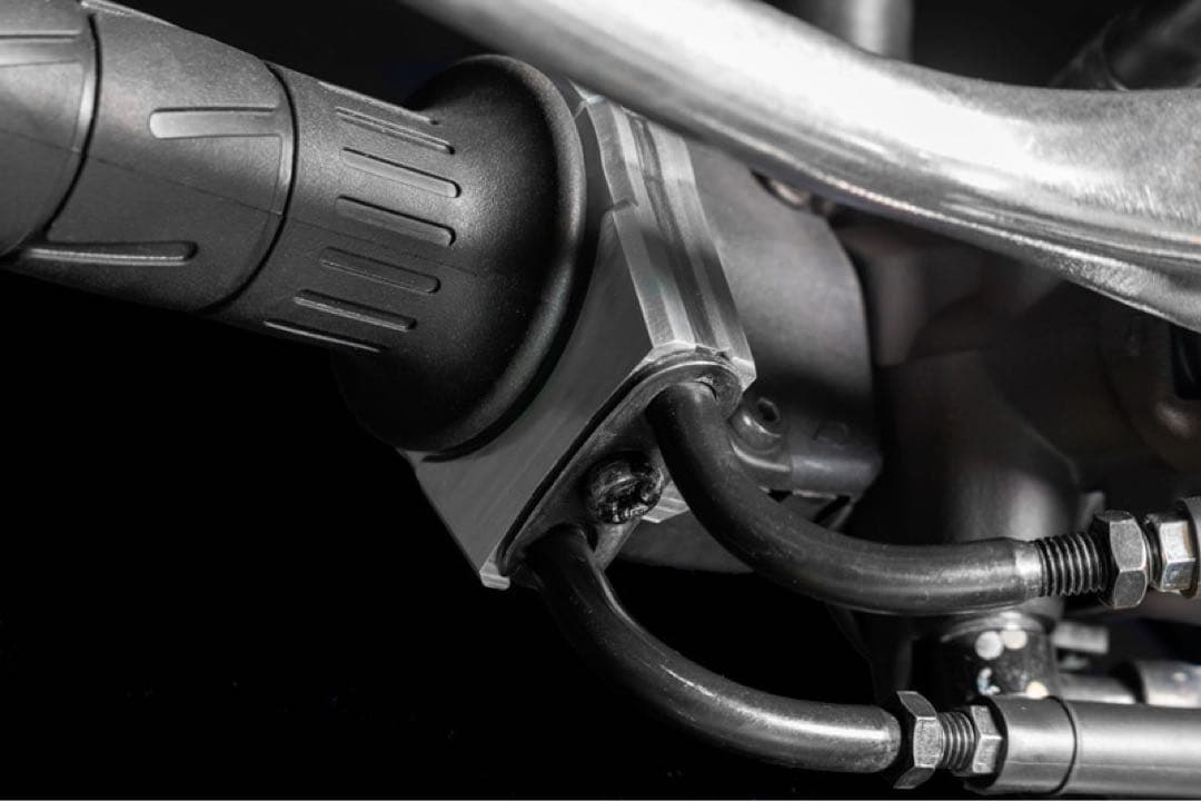 ビレット スロットルホルダー シルバーZ900RS