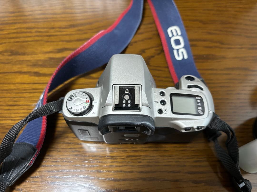 Canon EOS KISS 一眼フィルムカメラ　レンズ・カバン付き