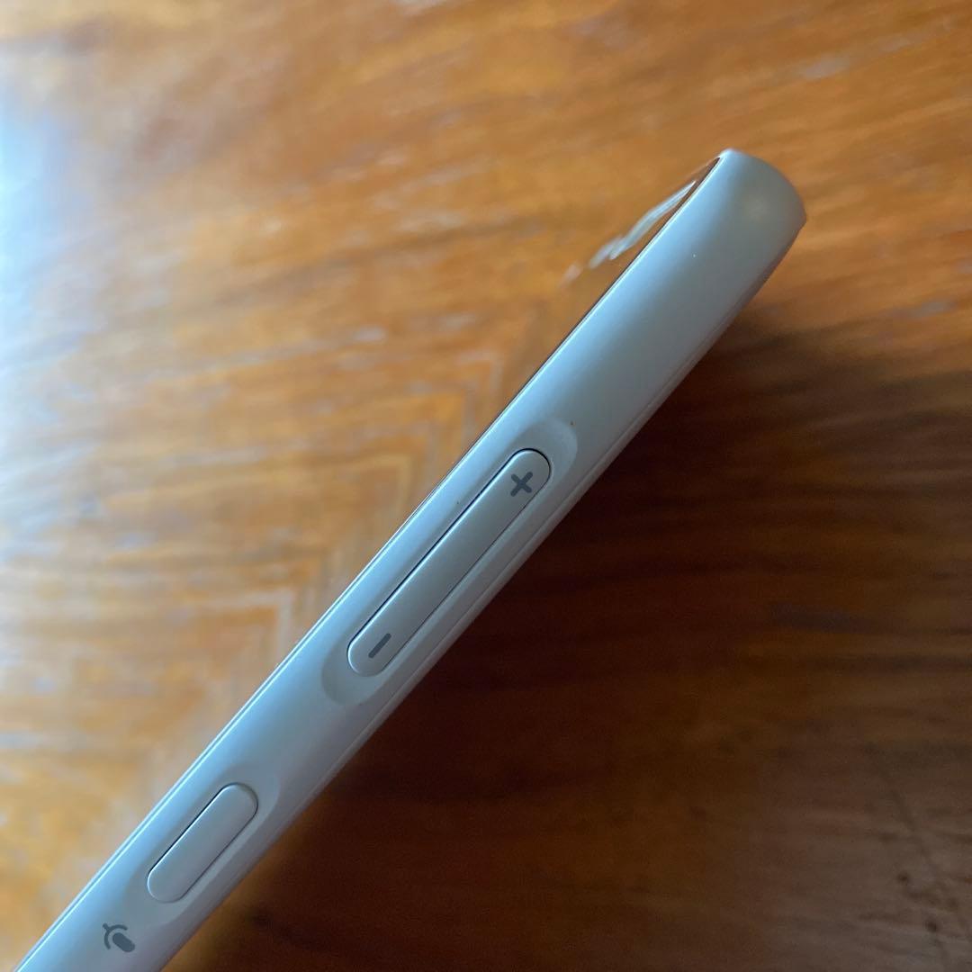 【美品】かんたんスマホ2+　説明書&箱付き　ホワイト　A201KC　ワイモバイル