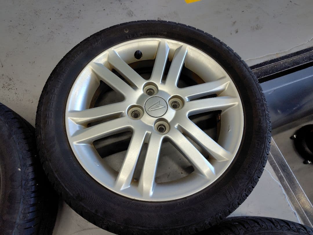 LA100Sムーブカスタム純正アルミタイヤ4本セット/12000円