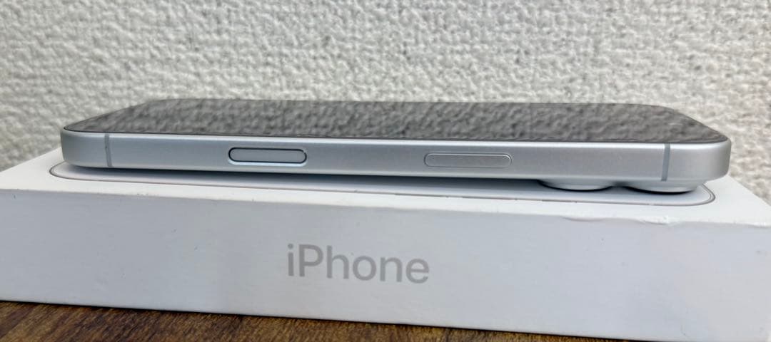 Apple iPhone17 ホワイト 512GB SIMフリー 本体 1回使用