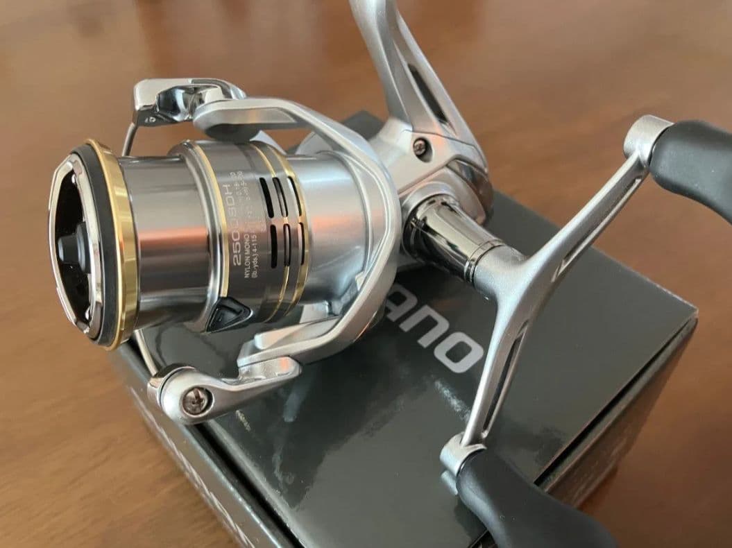 【新品未使用】シマノ　23セドナ　2500SDH 豪華おまけ付き