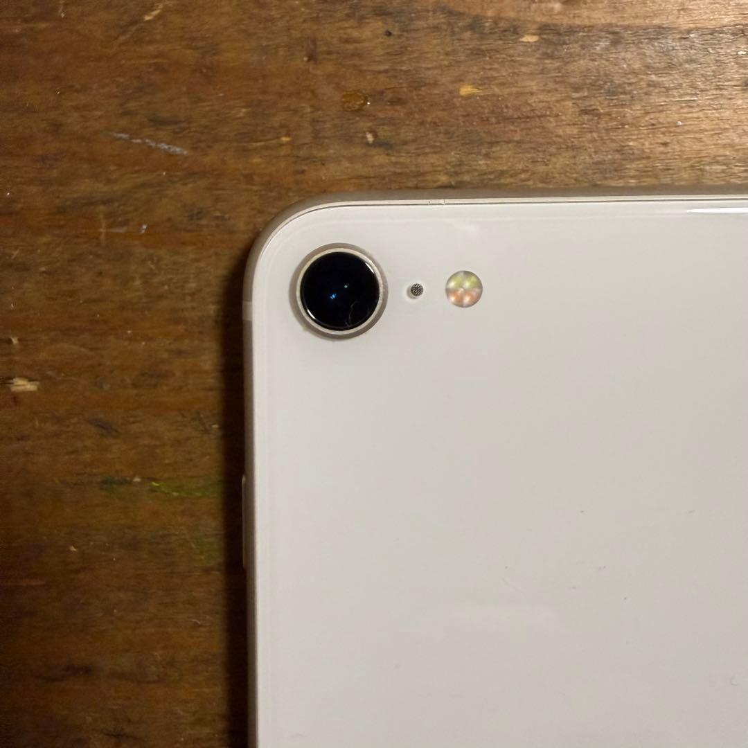 iPhoneSE3 バッテリー75% SIMフリー 64GB スターライト