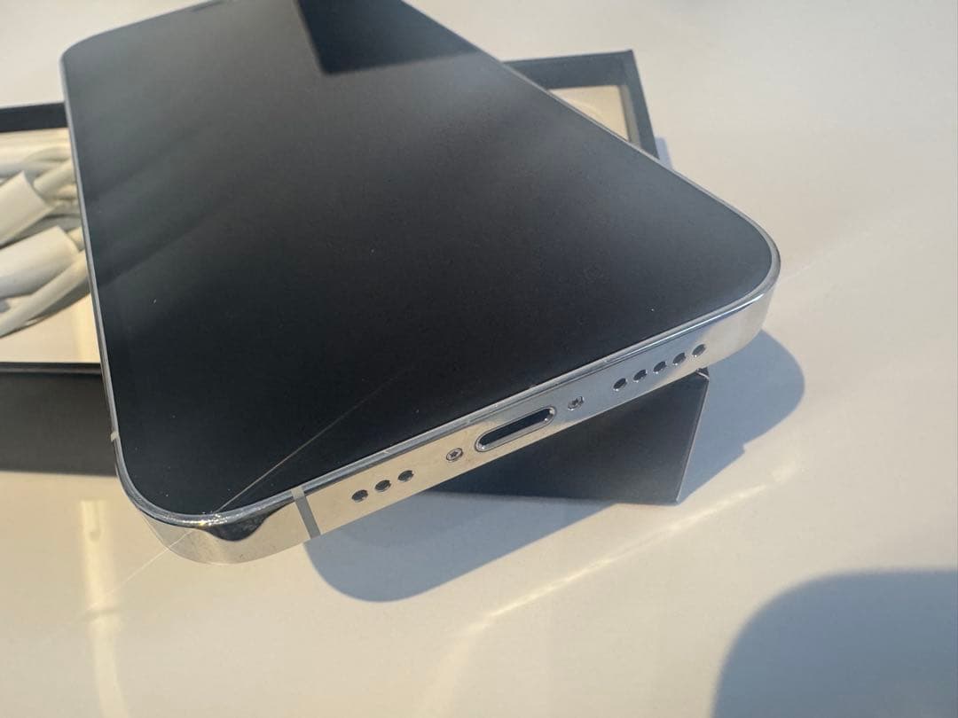 ［美品］Apple iPhone 12 Pro シルバー 128GB