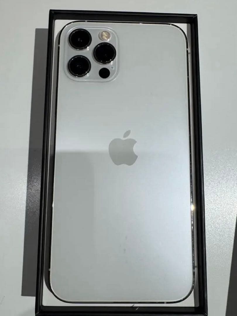 ［美品］Apple iPhone 12 Pro シルバー 128GB