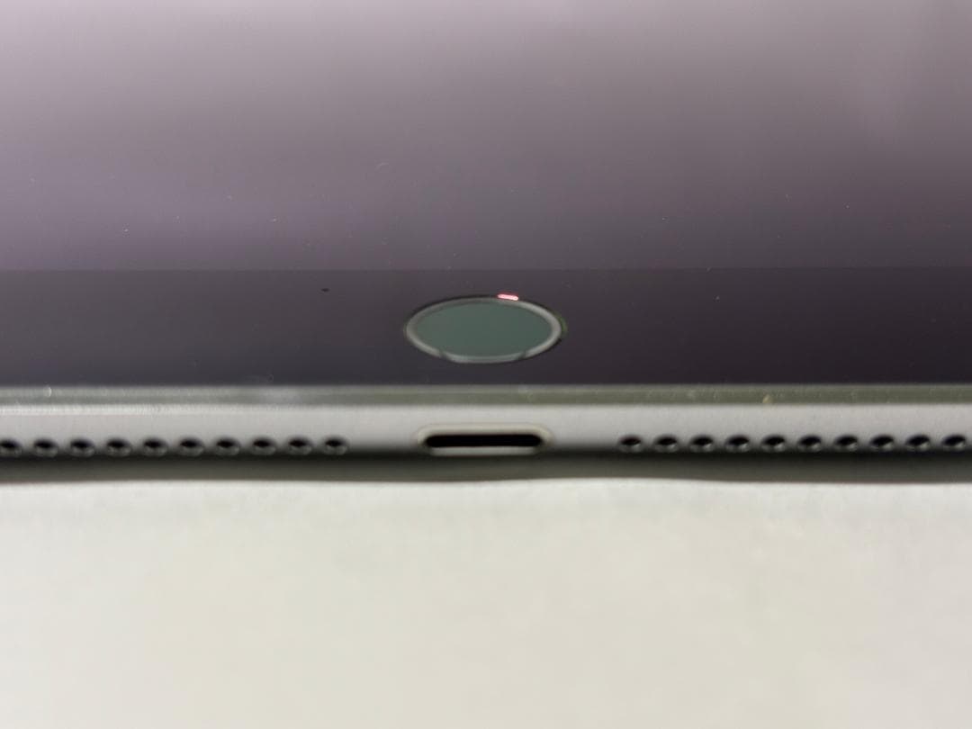 iPad Air2 64GB A1566 MGKL2J/A キーボード付