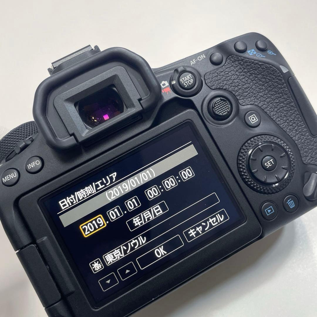 Canon EOS 90D とCanon EFS 18-135mmレンズセット