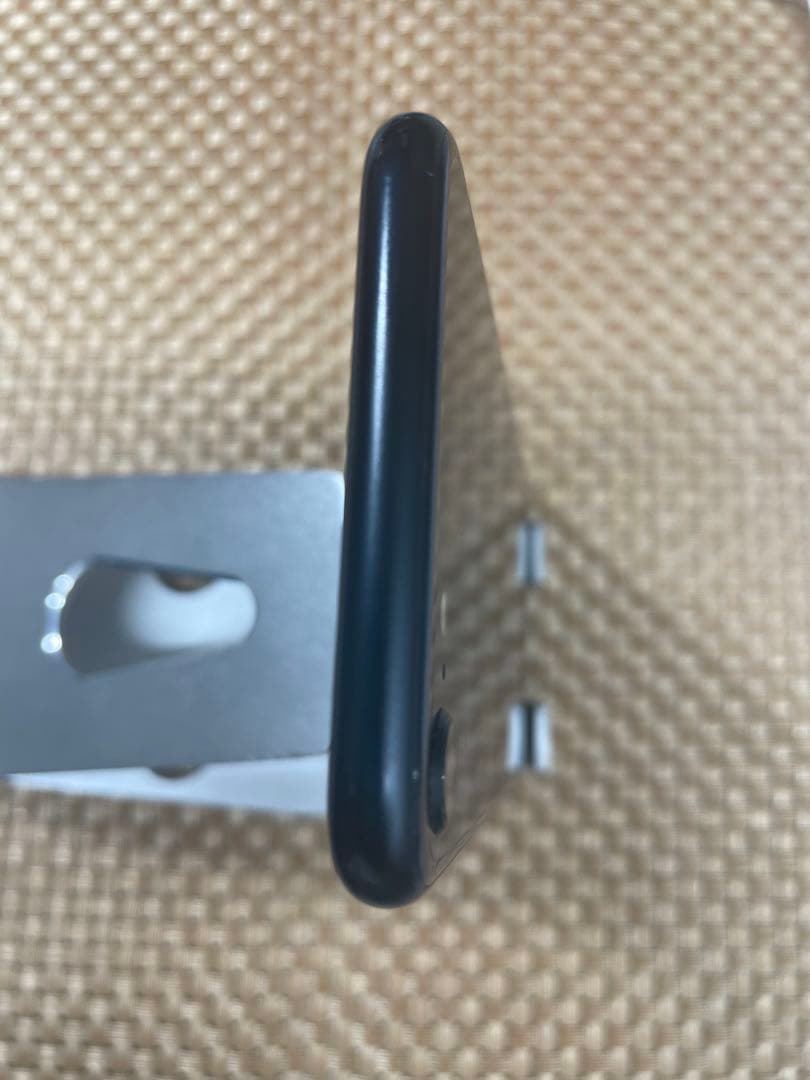 iPhone SE 第3世代 64 GB ミッドナイトSIMフリー【0455】