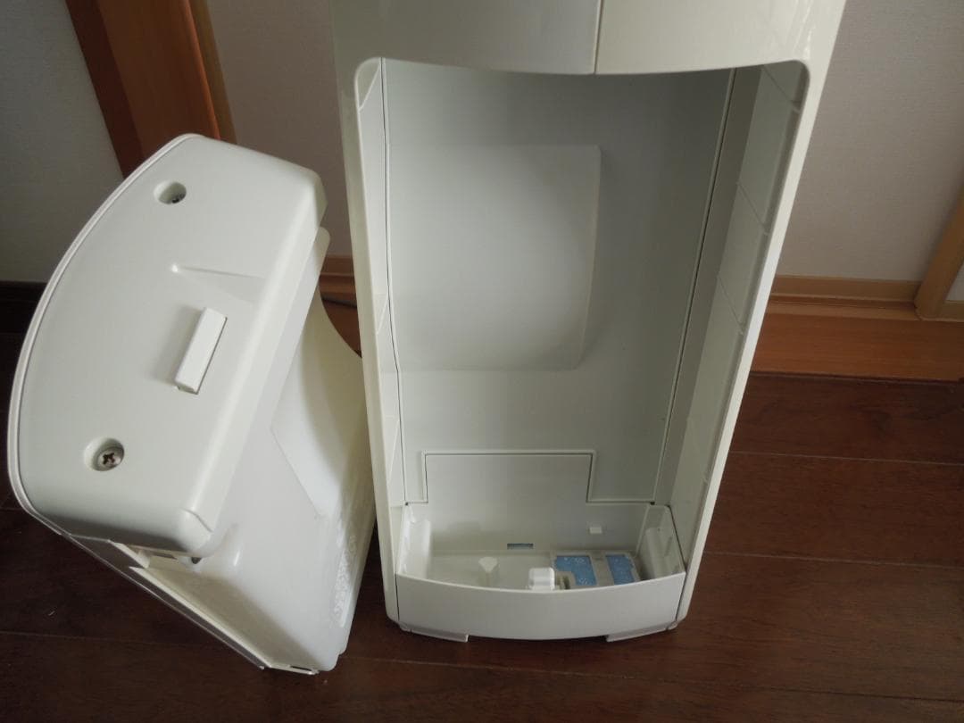 【未使用品】SHARP 加湿空気清浄機 KC-30T2-W　床置・卓上兼用型