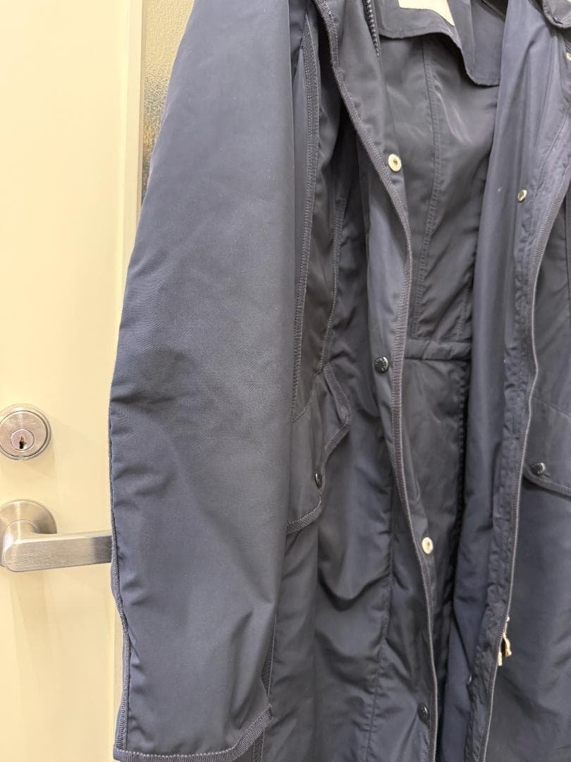 モンクレールArgeline Giubbotto フード付きナイロンコート美品！